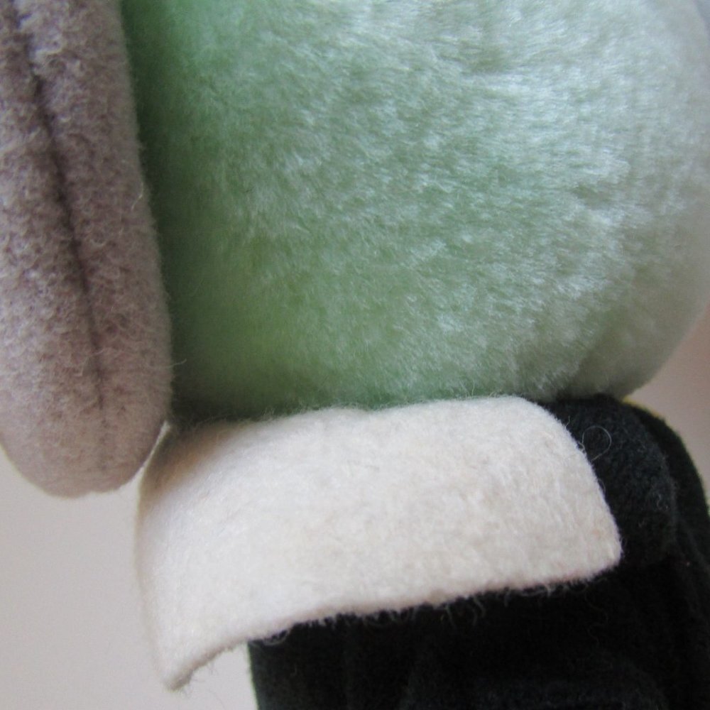 JIMINY CRICKET w/ umbrella Disney 8" tall sitting PLUSH Stuffed Animal - Picture 11 of 17